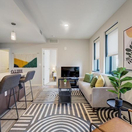 Frontdesk Athlon Apts Downtown Cleveland Appartement Kamer foto